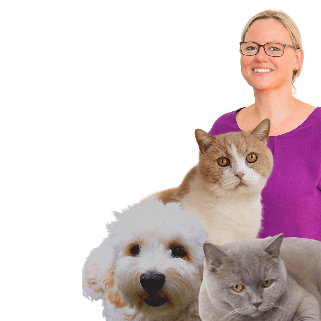 Ingrid mit Katzen und Hund